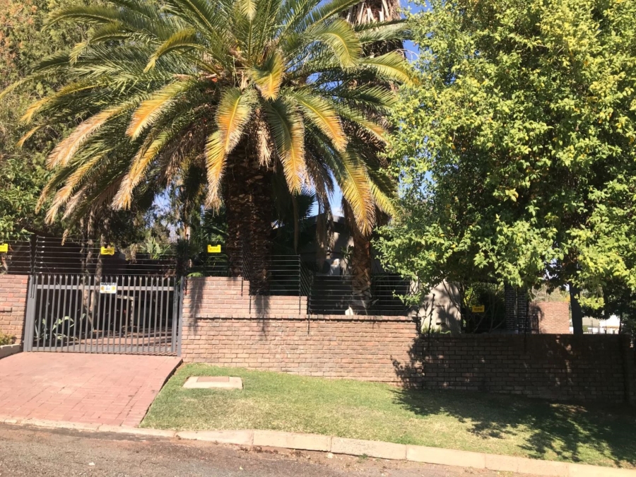 4 Bedroom Property for Sale in Die Rand Northern Cape
